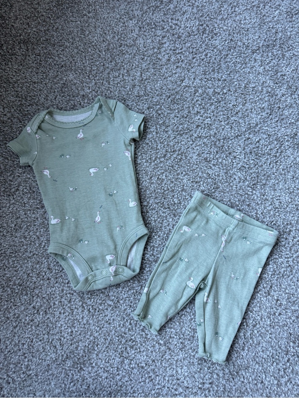 ✨Carter’s Just for You- Two-Piece Bodysuit & Leggings Set - Sage Swan✨